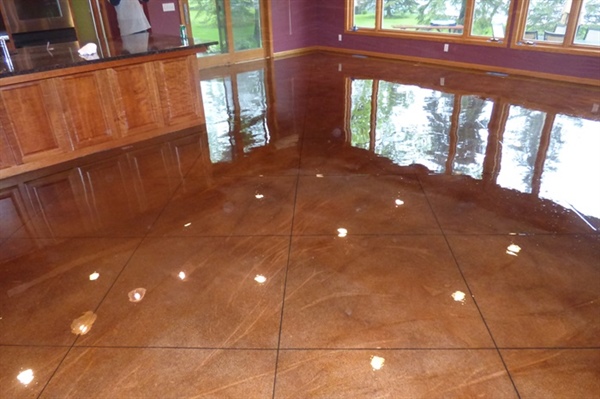 Epoxy Flooring vs. Stained Concrete: Which One is Right for You?